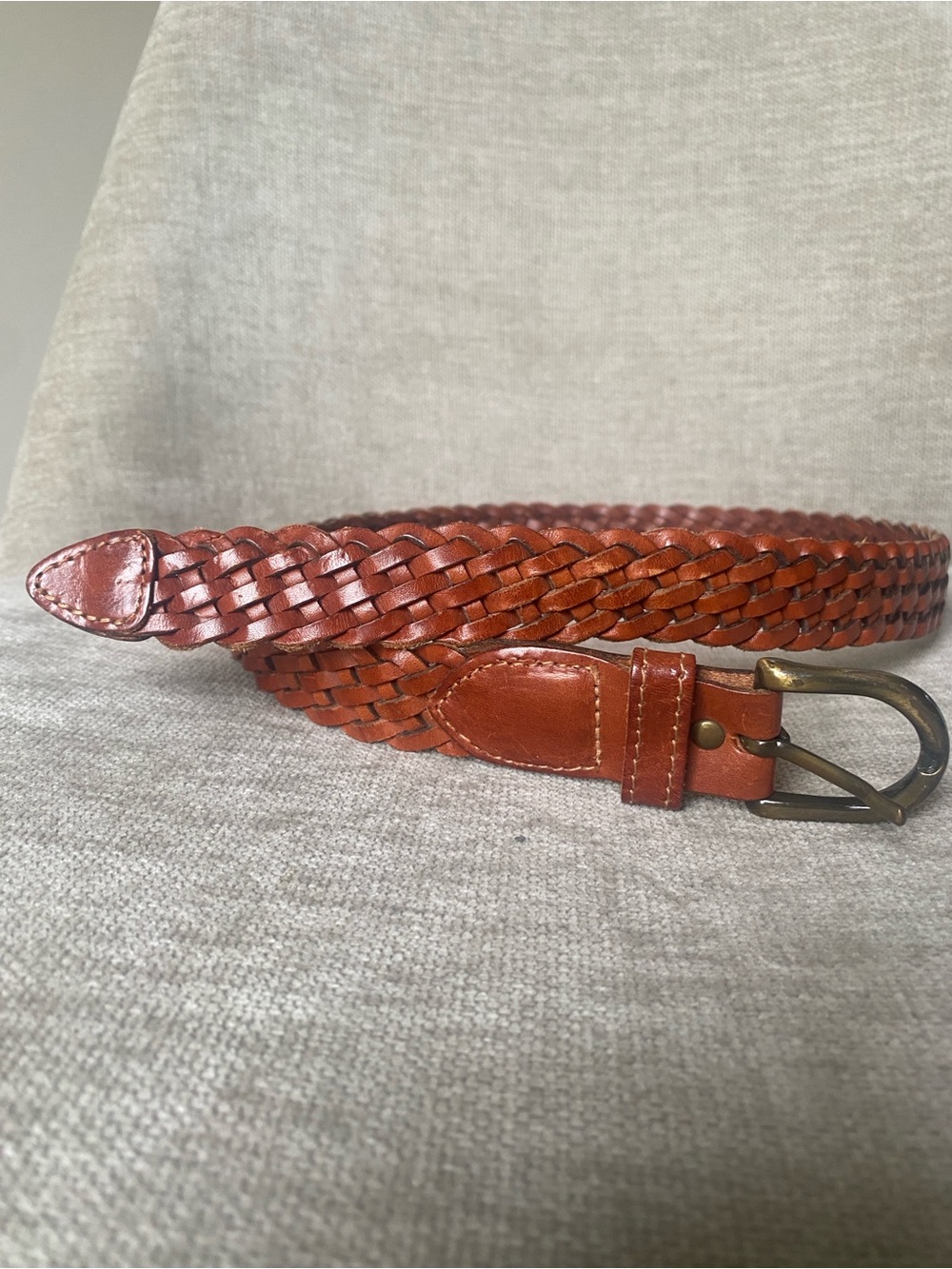 Women’s brown woven leather belt braided design brass-tone metal buckle Size S